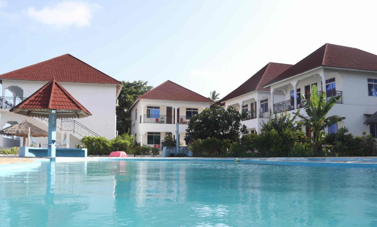 جامبياني Visitor'S Inn المظهر الخارجي الصورة