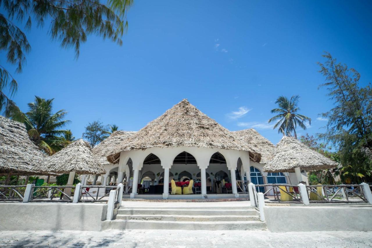 جامبياني Visitor'S Inn المظهر الخارجي الصورة