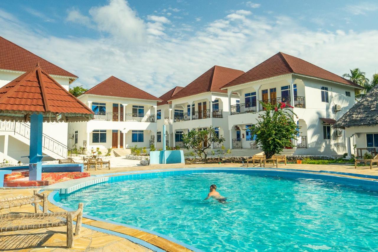 جامبياني Visitor'S Inn المظهر الخارجي الصورة