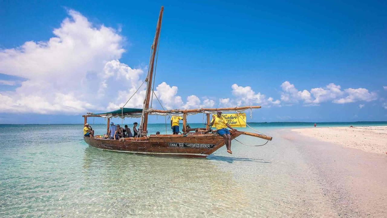 جامبياني Visitor'S Inn المظهر الخارجي الصورة