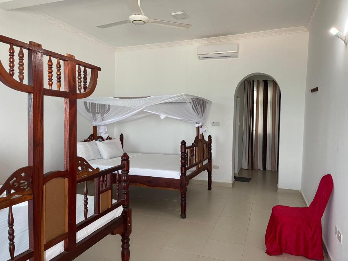 جامبياني Visitor'S Inn المظهر الخارجي الصورة